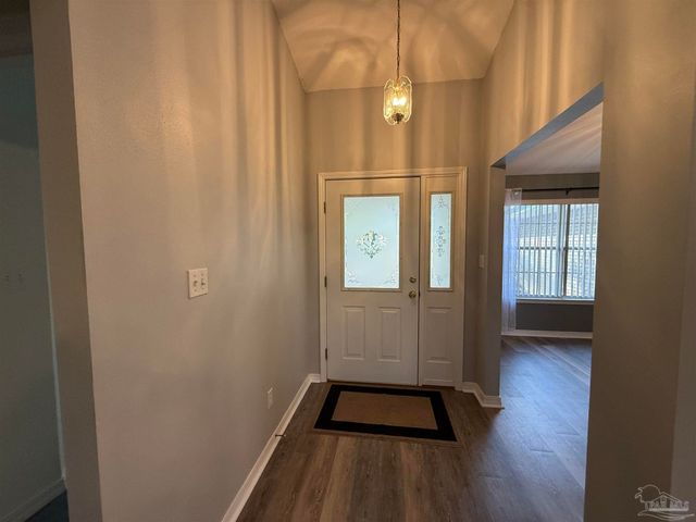 5700 Charmonte Way, Pace, FL 32571