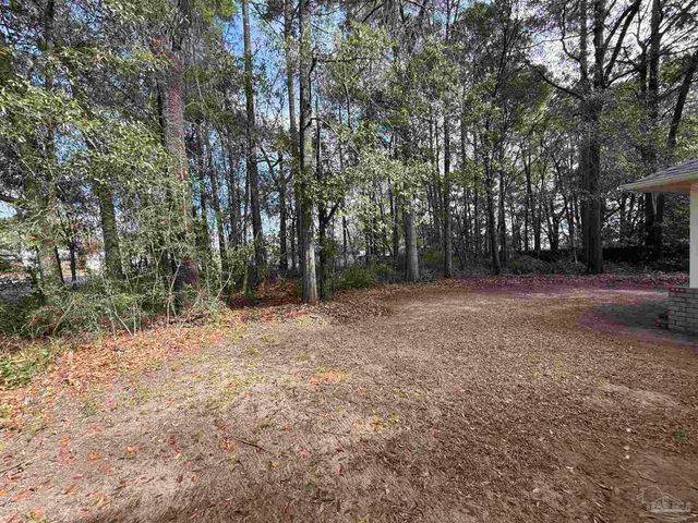 5700 Charmonte Way, Pace, FL 32571