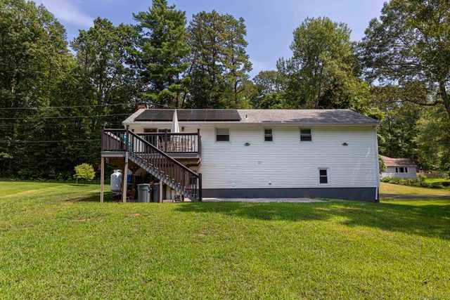 16 Hilltop Road, Windsor, CT 06095