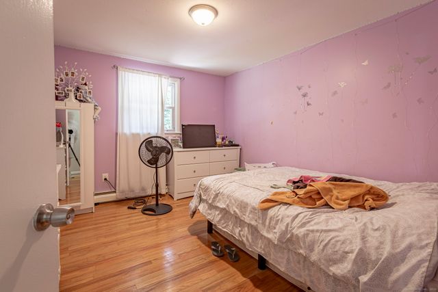 16 Hilltop Road, Windsor, CT 06095