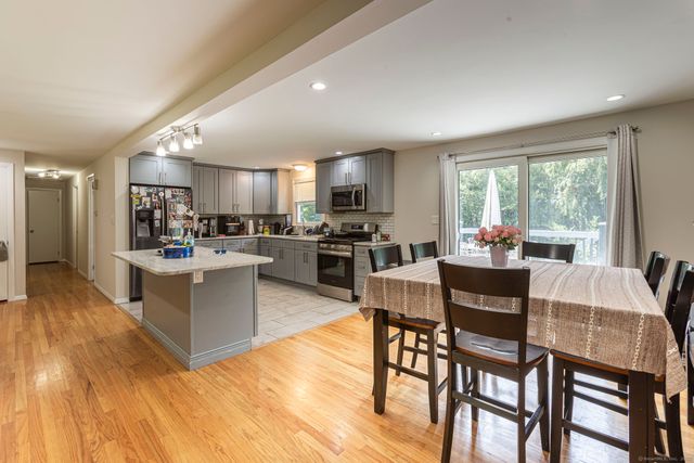 16 Hilltop Road, Windsor, CT 06095