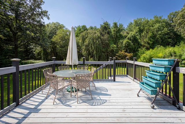 16 Hilltop Road, Windsor, CT 06095