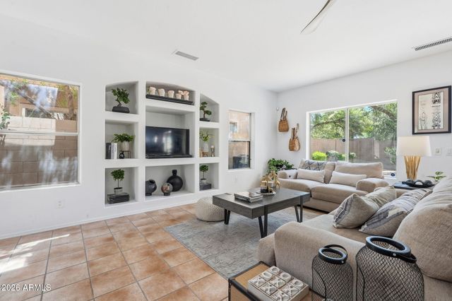 10107 E KILAREA Avenue, Mesa, AZ 85209