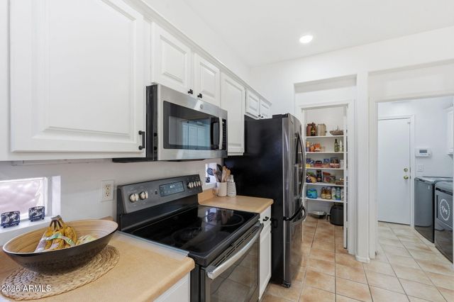 10107 E KILAREA Avenue, Mesa, AZ 85209