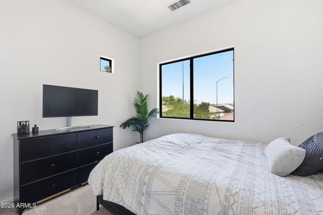 10107 E KILAREA Avenue, Mesa, AZ 85209