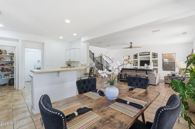 10107 E KILAREA Avenue, Mesa, AZ 85209