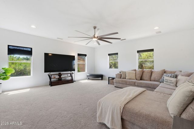 10107 E KILAREA Avenue, Mesa, AZ 85209