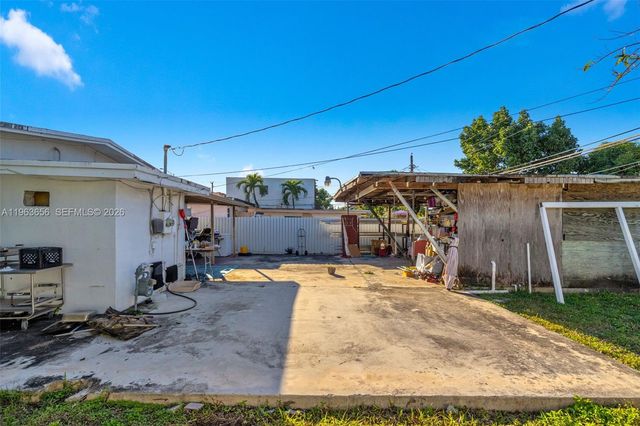 533 E 23rd St, Hialeah, FL 33013