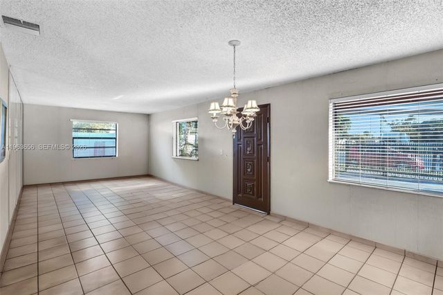 533 E 23rd St, Hialeah, FL 33013
