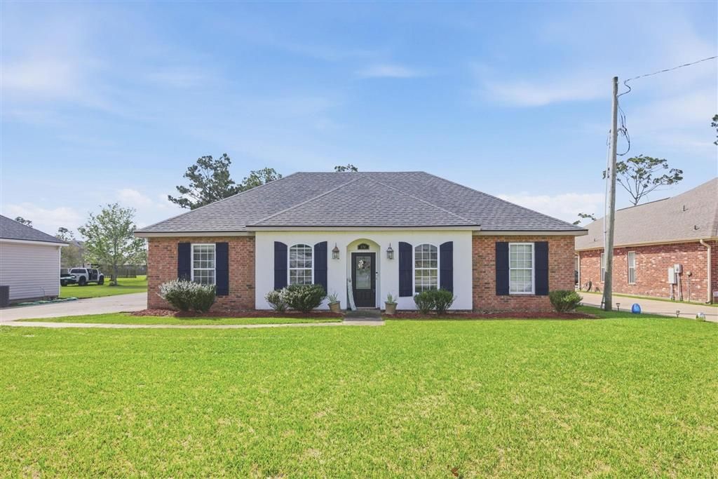 5781 Amoco Road, Iowa, LA 70647