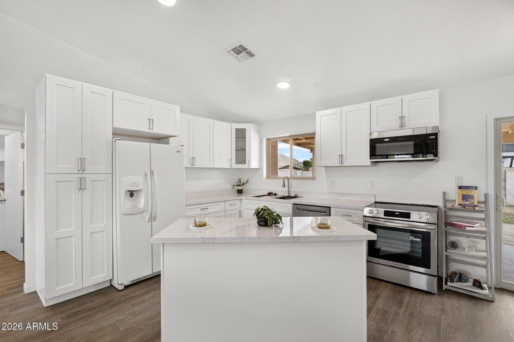 2826 E CACTUS Road, Phoenix, AZ 85032 — photo 5