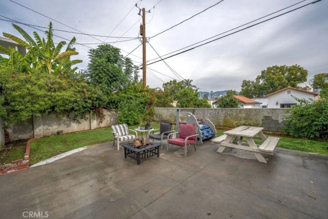 210 N Naomi, Burbank, CA 91505