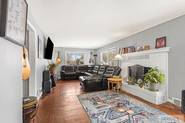 710 12th Street, Idaho Falls, ID 83404