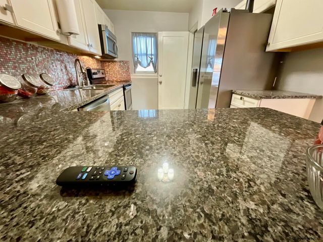 5620 SUNSET DR, Cheyenne, WY 82009