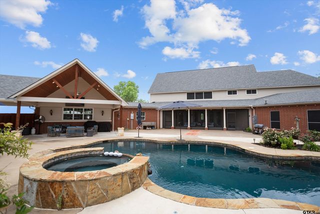 17655 FM 832, Buffalo, TX 75831