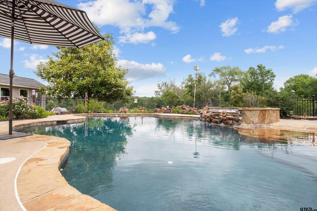17655 FM 832, Buffalo, TX 75831