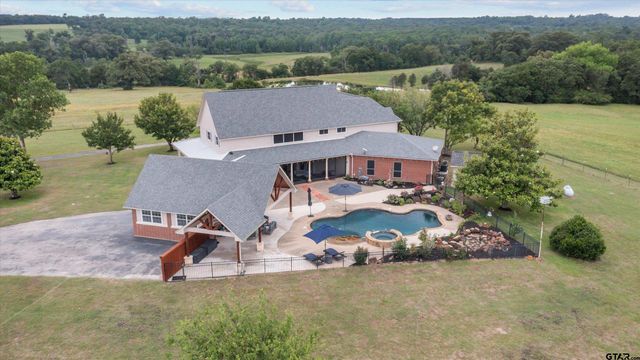 17655 FM 832, Buffalo, TX 75831