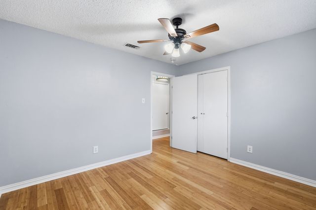 2202 Canyonwood Drive, Arlington, TX 76012