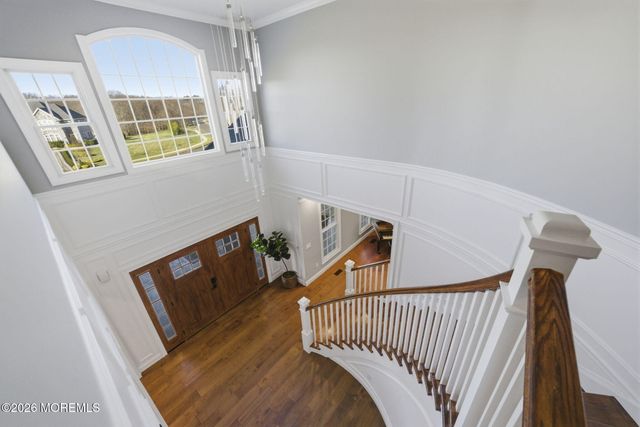 1 Lakeview Drive, Manalapan, NJ 07726