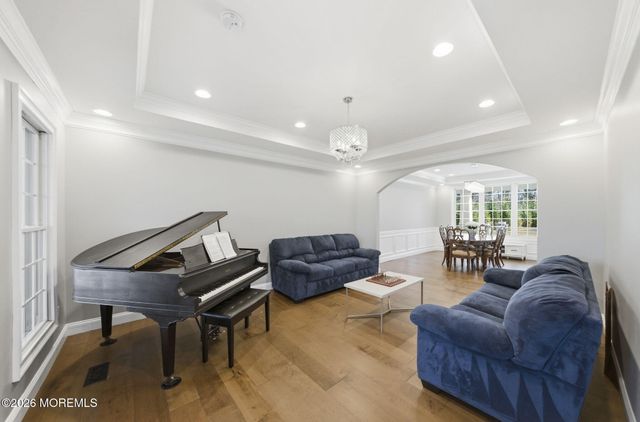 1 Lakeview Drive, Manalapan, NJ 07726