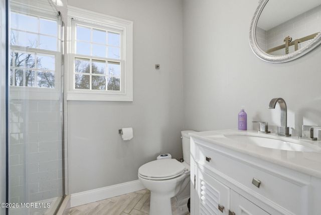 1 Lakeview Drive, Manalapan, NJ 07726