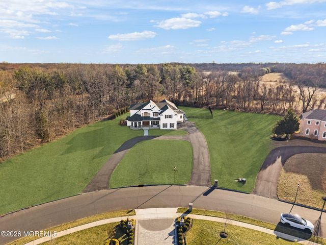 1 Lakeview Drive, Manalapan, NJ 07726