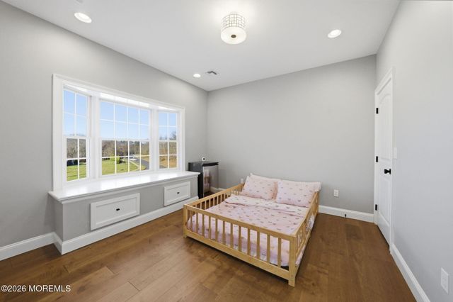 1 Lakeview Drive, Manalapan, NJ 07726