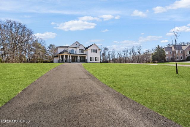 1 Lakeview Drive, Manalapan, NJ 07726