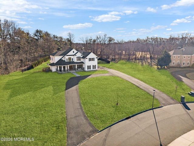 1 Lakeview Drive, Manalapan, NJ 07726