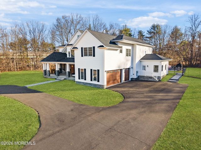1 Lakeview Drive, Manalapan, NJ 07726