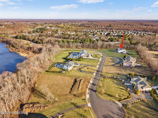 1 Lakeview Drive, Manalapan, NJ 07726