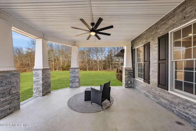 1 Lakeview Drive, Manalapan, NJ 07726