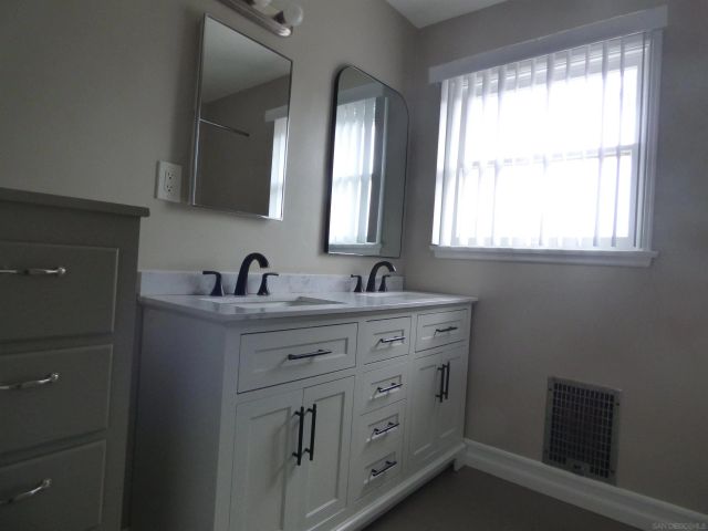 4015 Calavo Dr, La Mesa, CA 91941