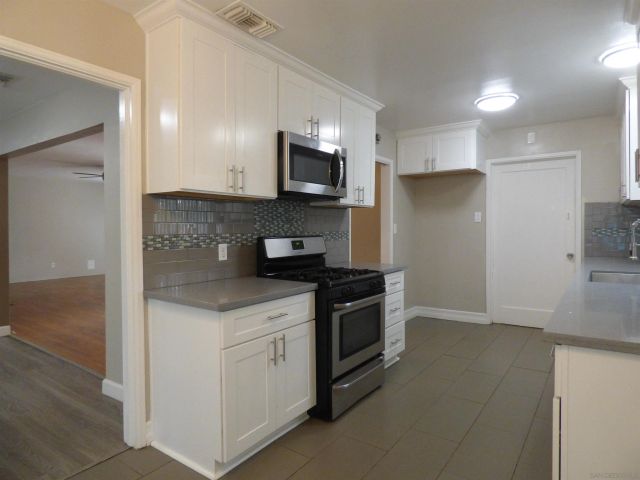 4015 Calavo Dr, La Mesa, CA 91941