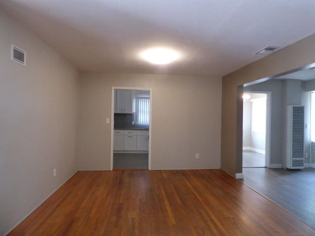 4015 Calavo Dr, La Mesa, CA 91941