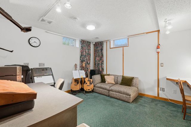 10655 Beard Avenue S, Bloomington, MN 55431