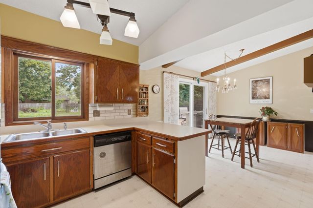 10655 Beard Avenue S, Bloomington, MN 55431