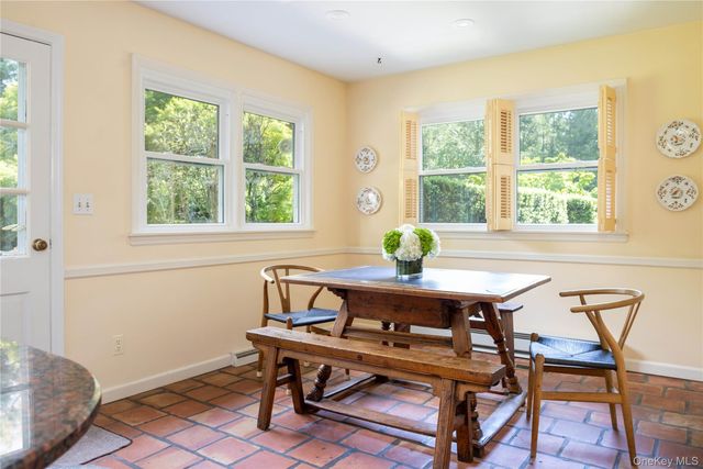 217 Feeks Lane, Locust Valley, NY 11560