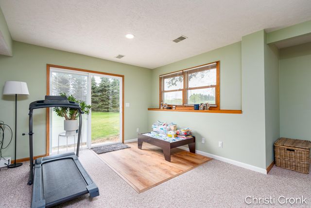 8414 Windstone Drive Ne, Algoma Twp, MI 49341