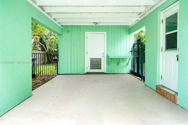 1427 Crest Drive, Lake Worth, FL 33461
