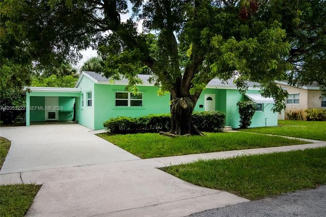 1427 Crest Drive, Lake Worth, FL 33461