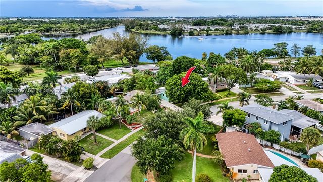 1427 Crest Drive, Lake Worth, FL 33461