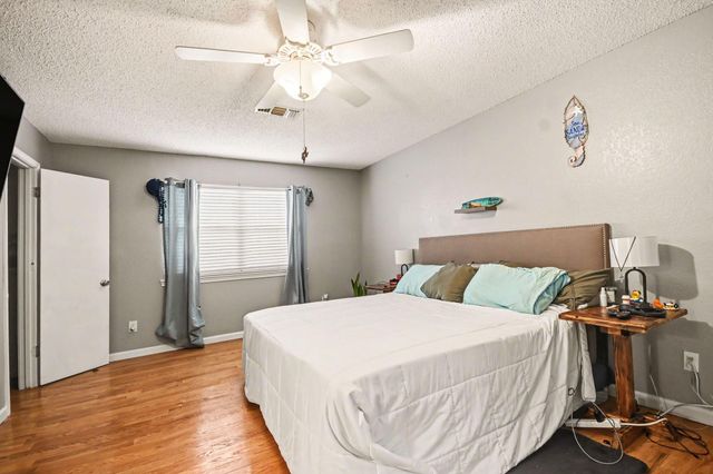 10439 Catlett Lane, La Porte, TX 77571