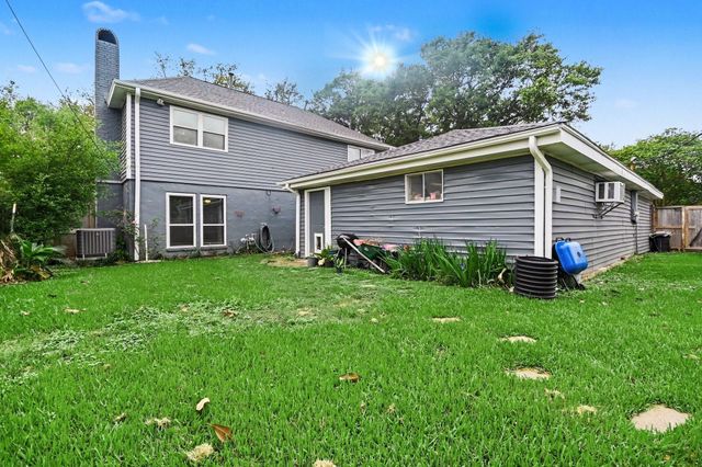 10439 Catlett Lane, La Porte, TX 77571