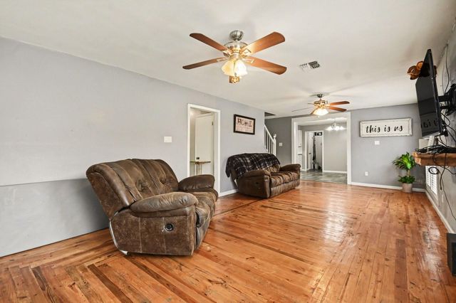 10439 Catlett Lane, La Porte, TX 77571