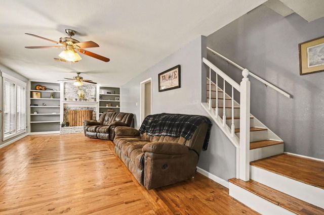 10439 Catlett Lane, La Porte, TX 77571