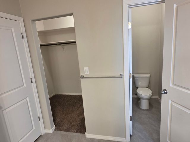 1724 Valle Vista Road NW, Los Lunas, NM 87031