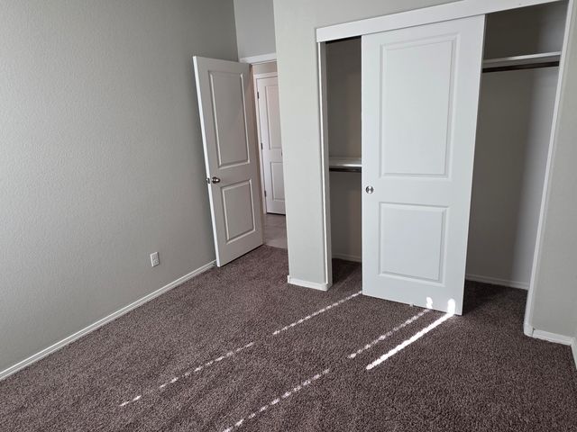 1724 Valle Vista Road NW, Los Lunas, NM 87031