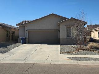 1724 Valle Vista Road NW, Los Lunas, NM 87031