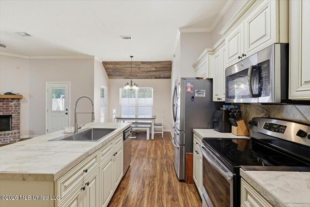 624 Lexington Drive, Florence, MS 39073